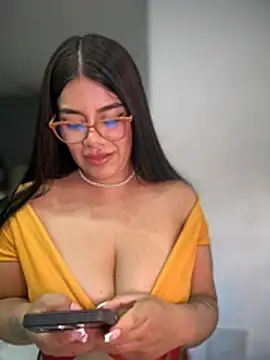 Insane Issa online show from March 1, 2026, 8:20 pm