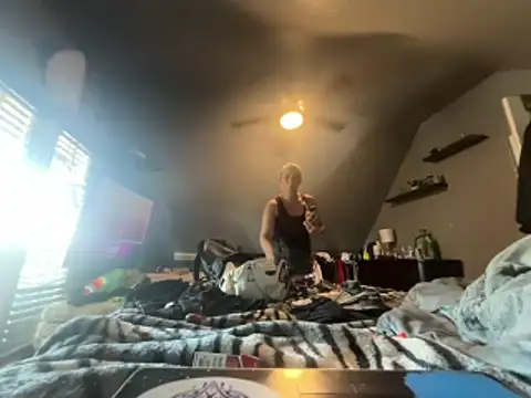 SummerBlueMoon online show from March 23, 2026, 9:36 pm