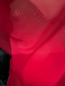 Snapshot of LuscousPussy chatting on February 19, 2025, 6:32 pm LuscousPussy online show from February 19, 2025, 6:32 pm