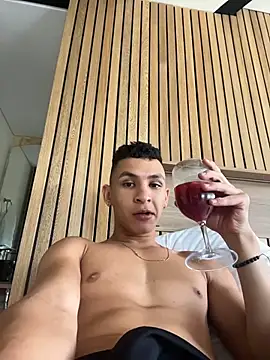 liuscast22 online show from April 19, 2026, 8:11 pm