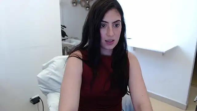 MIYESSI online show from April 13, 2026, 5:39 pm