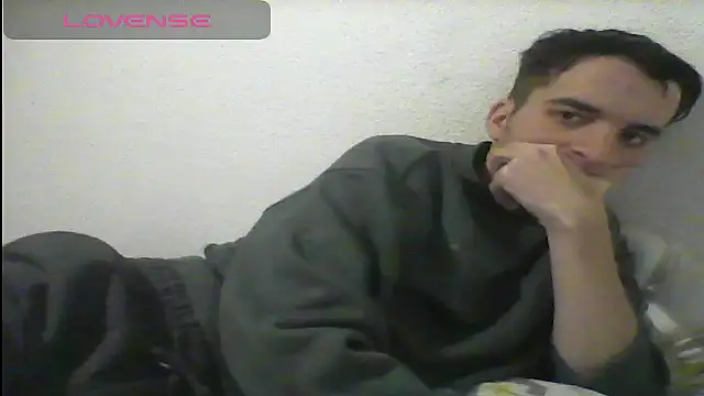 Tombgy07 online show from February 6, 2025, 8:34 pm