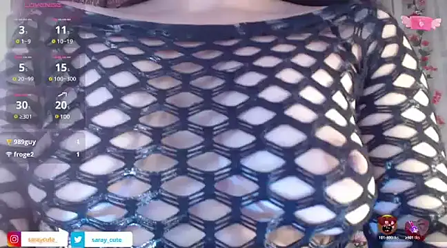 Snapshot of Saray_Cute_ chatting on February 19, 2025, 4:00 pm Saray Cute online show from February 19, 2025, 4:00 pm