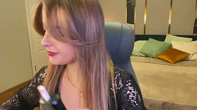 anita blairr online show from April 3, 2026, 1:23 am