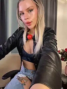 KittyKatyDream online show from February 10, 2026, 3:55 pm