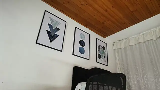 sam her online show from December 21, 2025, 8:42 pm