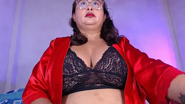 NadiaWhite online show from November 29, 2025, 9:20 am