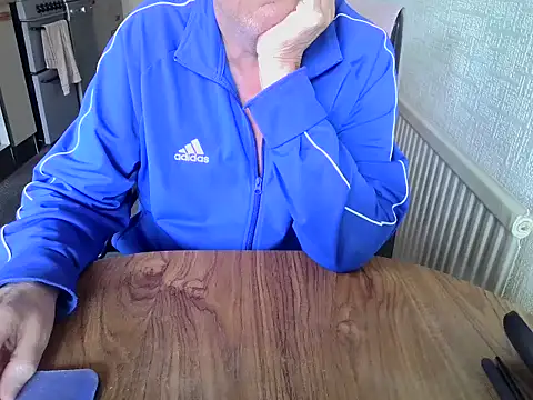 daddyflash online show from June 4, 2026, 10:42 am