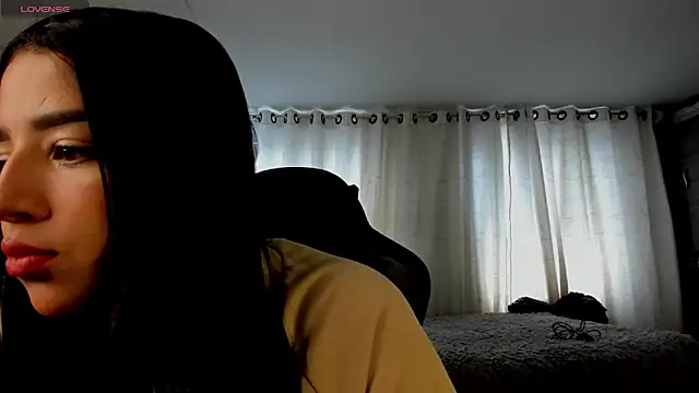 aliice walker  online show from March 26, 2026, 2:48 pm