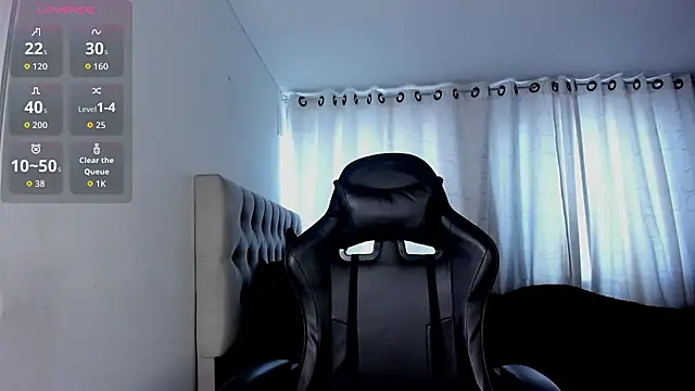 Snapshot of aliice_walker_ chatting on February 4, 2026, 2:12 pm aliice walker online show from February 4, 2026, 2:12 pm