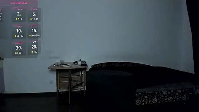 Snapshot of KitsuneRem chatting on October 2, 2025, 9:18 pm KitsuneRem online show from October 2, 2025, 9:18 pm