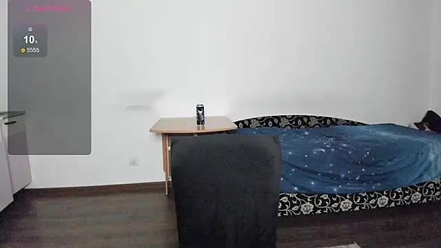 Snapshot of KitsuneRem chatting on February 22, 2026, 1:41 am KitsuneRem online show from February 22, 2026, 1:41 am