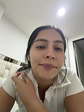 Snapshot of Sophie__Foxxx chatting on March 6, 2026, 1:11 am Sophie Foxxx online show from March 6, 2026, 1:11 am