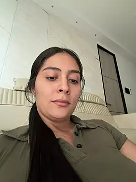 Sophie  Foxxx online show from July 23, 2026, 9:11 pm