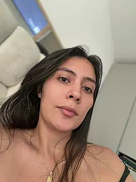 Snapshot of Sophie__Foxxx chatting on March 3, 2026, 7:32 pm Sophie Foxxx online show from March 3, 2026, 7:32 pm