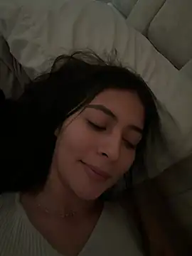 Snapshot of Sophie__Foxxx chatting on April 6, 2026, 12:50 pm Sophie Foxxx online show from April 6, 2026, 12:50 pm