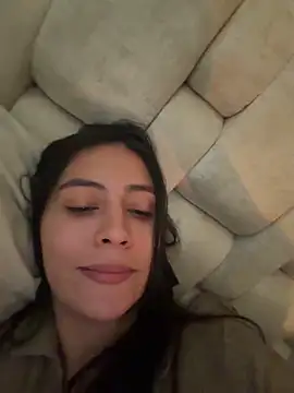 Snapshot of Sophie__Foxxx chatting on April 7, 2026, 5:04 pm Sophie Foxxx online show from April 7, 2026, 5:04 pm