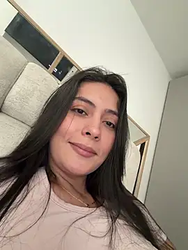 Snapshot of Sophie__Foxxx chatting on April 13, 2026, 8:02 pm Sophie Foxxx online show from April 13, 2026, 8:02 pm