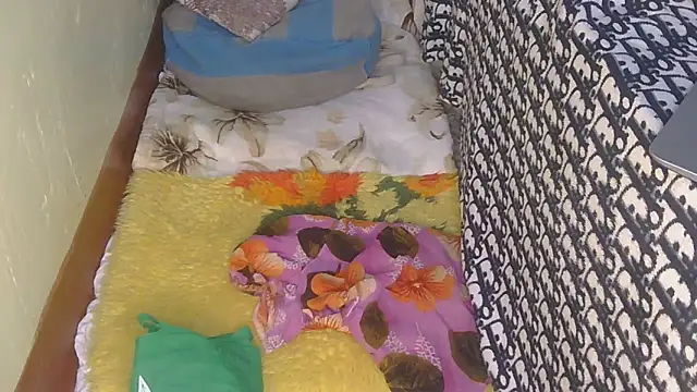 Pretty hazel online show from March 23, 2026, 4:23 am