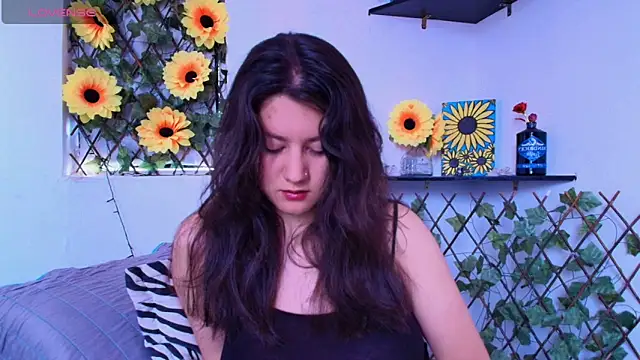 kisstarxxx online show from March 25, 2026, 7:24 pm