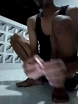 Dwirosebig online show from October 17, 2025, 7:48 pm