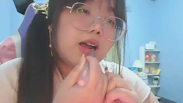 Snapshot of ANNELIESE_ chatting on September 20, 2025, 4:01 pm ANNELIESE online show from September 20, 2025, 4:01 pm