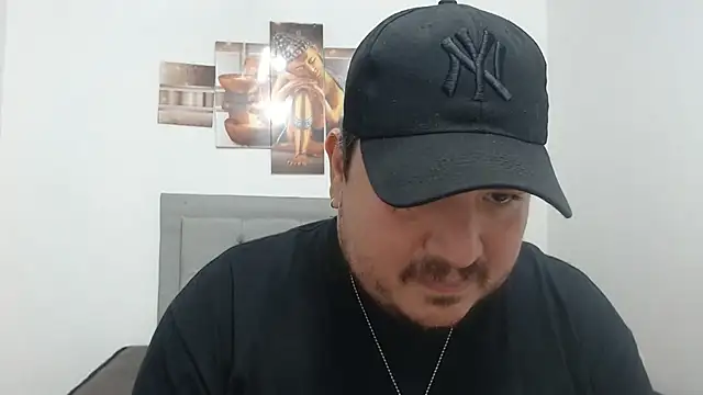 sebastianbigxxx online show from April 28, 2026, 6:12 pm