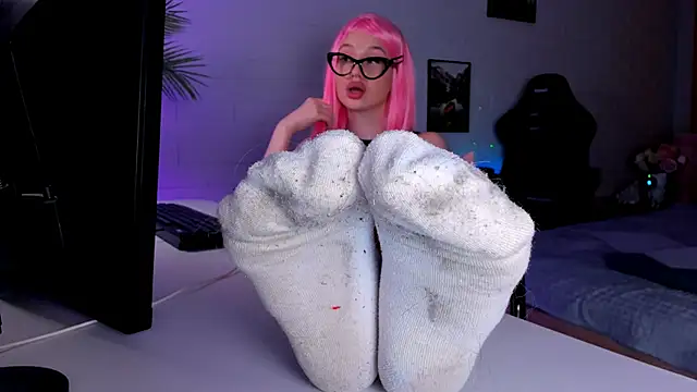 DorothyGilbert1 online show from March 6, 2025, 7:43 pm