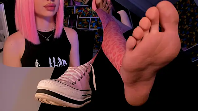 DorothyGilbert1 online show from March 6, 2025, 4:38 pm