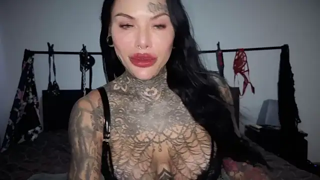 Snapshot of claudiacvc95 chatting on April 9, 2026, 6:19 am claudiacvc95 online show from April 9, 2026, 6:19 am