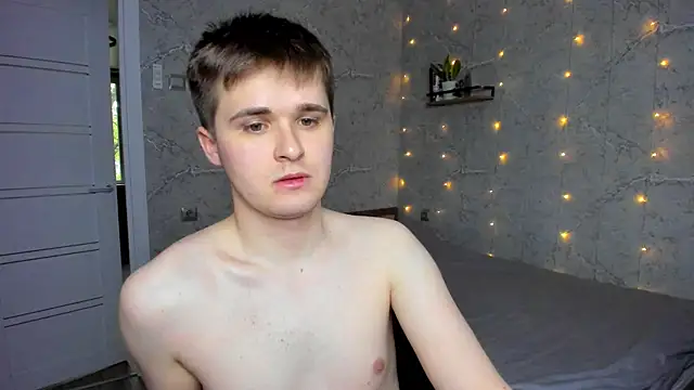 Mark Bearcub online show from May 16, 2026, 3:27 am