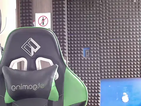 Curly Angel24 online show from February 18, 2026, 3:08 pm