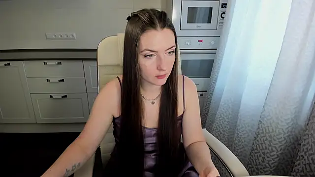 Katrina Minchels online show from July 18, 2026, 3:37 am