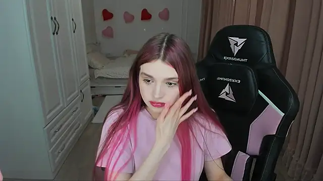 lil cassie online show from April 8, 2026, 8:10 pm