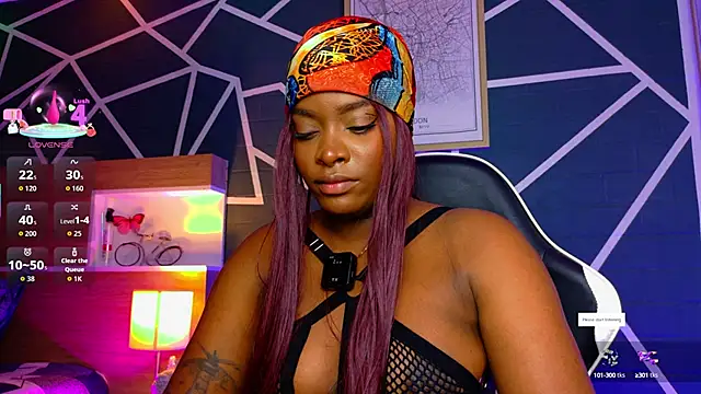 KAROL-SCOTT online show from November 6, 2025, 8:35 pm