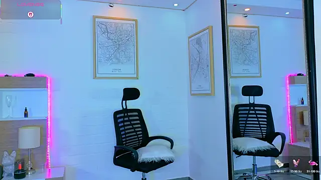 KAROL-SCOTT online show from March 24, 2026, 8:42 pm