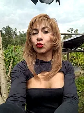 Snapshot of Evehampy chatting on February 9, 2026, 6:39 pm Evehampy online show from February 9, 2026, 6:39 pm