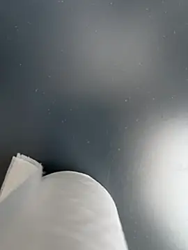 alieno27 online show from April 8, 2026, 4:08 pm