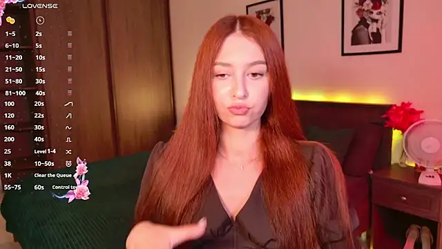 EleanorePeach online show from July 21, 2026, 7:53 am