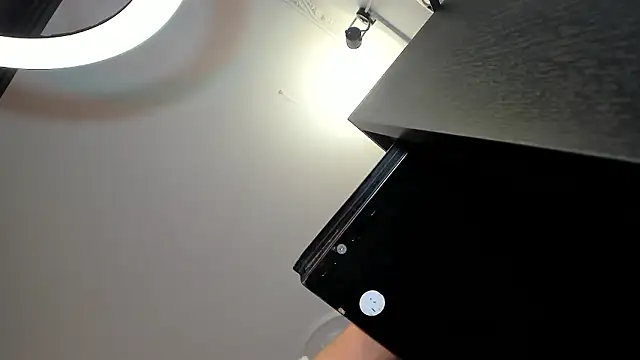 Snapshot of Apotheosis01 chatting on January 11, 2026, 9:27 am Apotheosis01 online show from January 11, 2026, 9:27 am