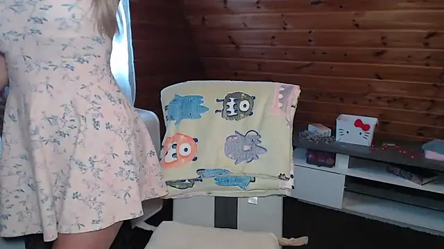 LaMadrina006 online show from January 7, 2026, 11:37 am