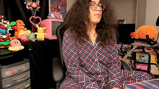 ShinyCherub online show from September 24, 2025, 4:41 am