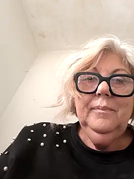 Merilulla online show from October 7, 2025, 2:51 pm