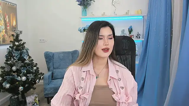 AnneTLi online show from December 14, 2025, 8:03 pm