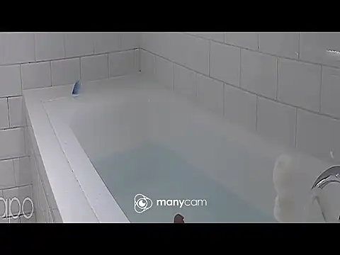 Snapshot of Kiwi696910 chatting on December 2, 2025, 9:38 pm Kiwi696910 online show from December 2, 2025, 9:38 pm