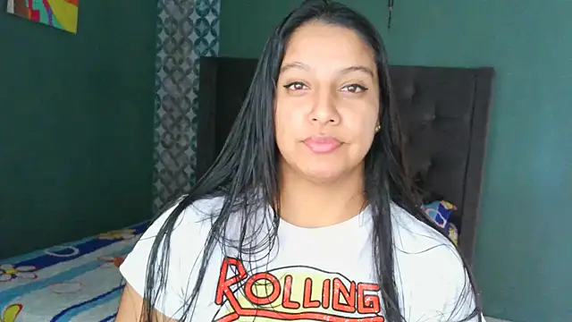 almaswan1 online show from November 18, 2025, 3:48 pm