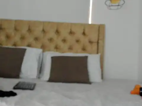 Snapshot of KeryHillson chatting on September 27, 2025, 12:11 pm KeryHillson online show from September 27, 2025, 12:11 pm