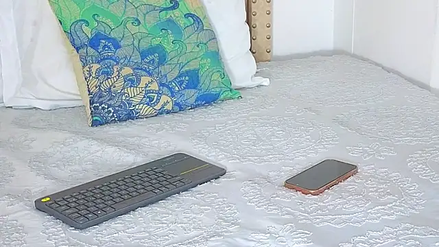 Snapshot of KeryHillson chatting on October 28, 2025, 11:53 am KeryHillson online show from October 28, 2025, 11:53 am