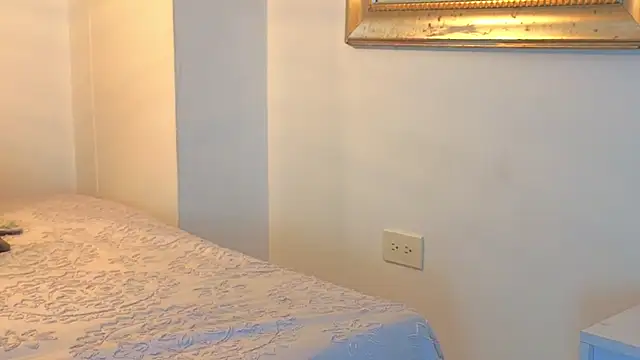 Snapshot of KeryHillson chatting on November 27, 2025, 11:54 am KeryHillson online show from November 27, 2025, 11:54 am