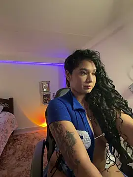 alexxandra ferri  online show from May 28, 2026, 5:15 am